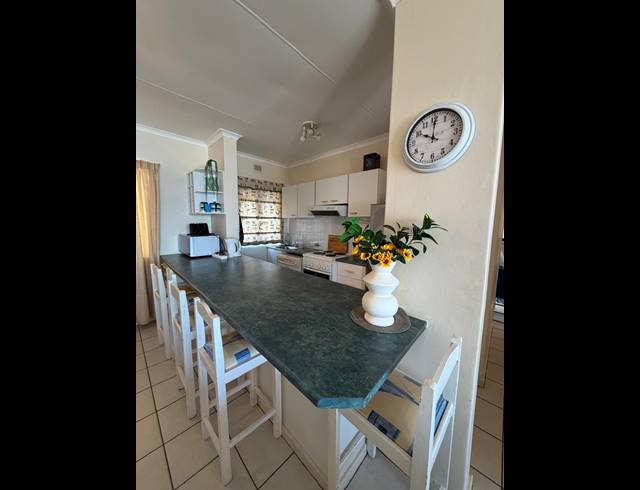 3 BEDROOM APARTMENT FOR SALE IN SCOTTBURGH CENTRAL